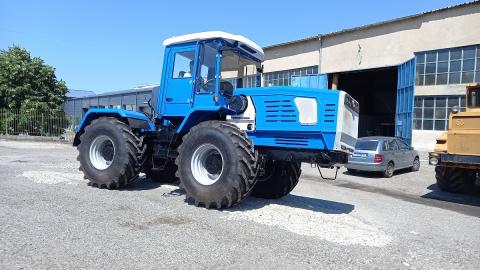 НОВИ ТРАКТОРИ ХТА 4x4, двигатели ЯМЗ, Волво, Дойц